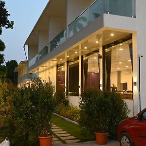 Golden Pearl Resort By Gemstone Hospitality